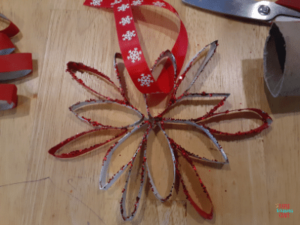 How to Make Snowflakes with Toilet Paper Rolls for Christmas