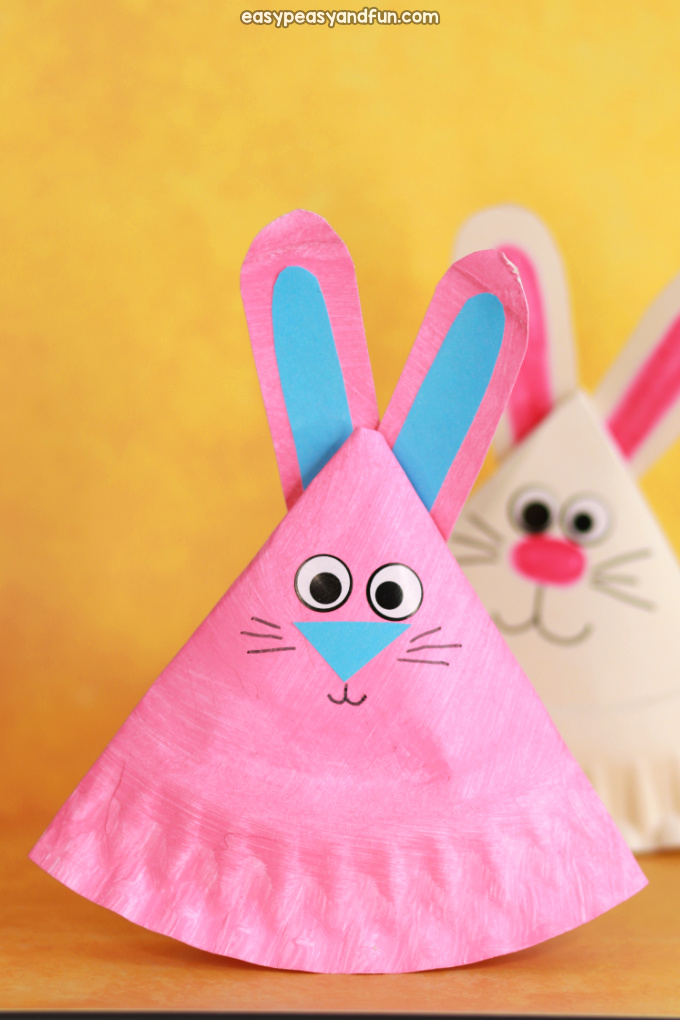 Rocking paper plate bunny craft.